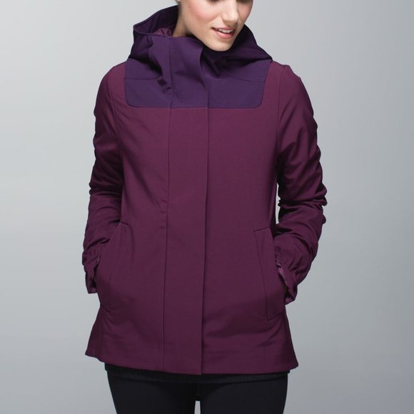 LULULEMON Studio Softshell Rain Jacket Plum Deep Zinfandel Purple - Picture 1 of 11
